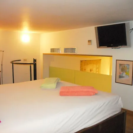 Luxurious Loft With Jacuzzi Apartment Heraklion  Exterior photo