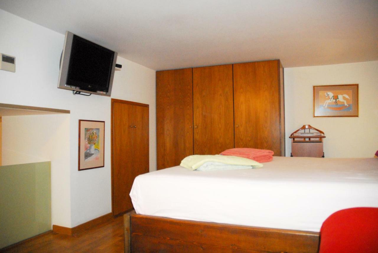 Apartament Luxurious Loft With Jacuzzi